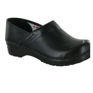 Sanita Women's Professional PU Slip-Resistant Chef Clog size 37 US ladies 5.5-6